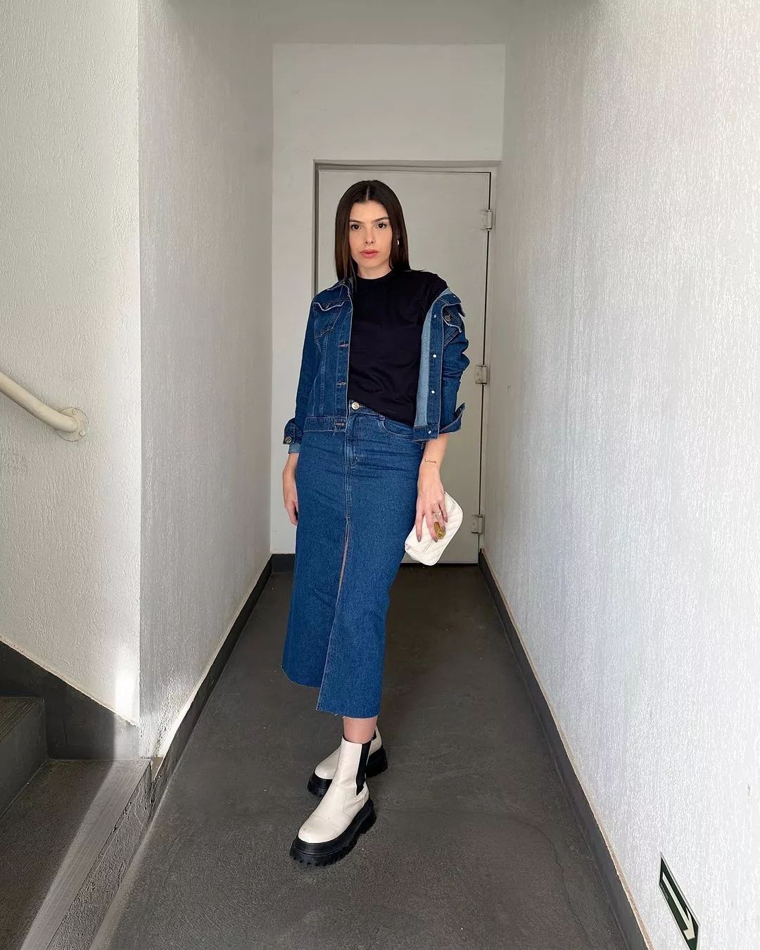Denim Dreams and Versatile Vibes